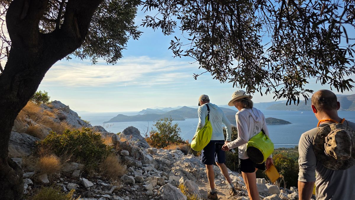 Hiking-Dubrovnik.jpg